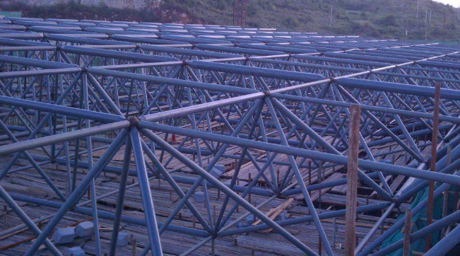 景德镇概述网架加工中对钢材的质量的过细恳求